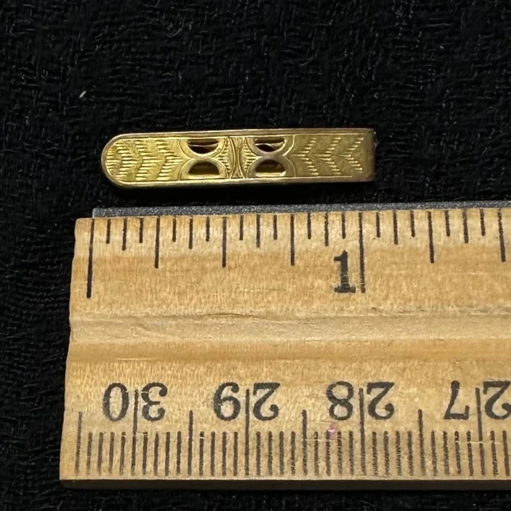Vintage WILSNAP Gold Tone Engraved Tie‎ Clip Mid Century Tiki